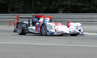 Quand Loeb ne roule pas il fait rouler les autres…