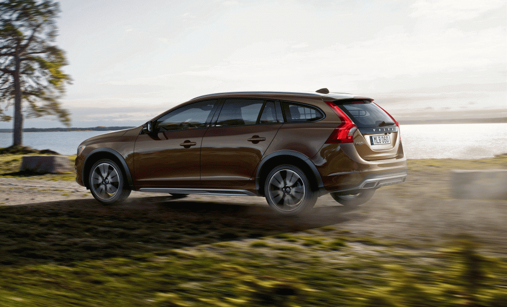 Volvo V60 cross-country à l'aise sur tous types de chemins