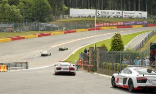 Safety Cars en attente…