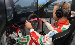 et les pros… Tiago Monteiro…