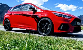 Ford Focus RS+ Race Red 