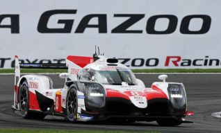 Toyota (Buemi-Alonso-Nakajima)