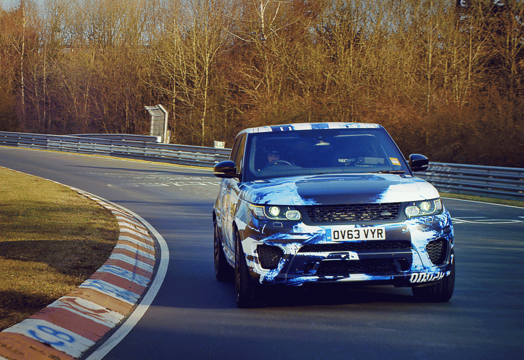 En tenue de camouflage: le Range Rover SVR