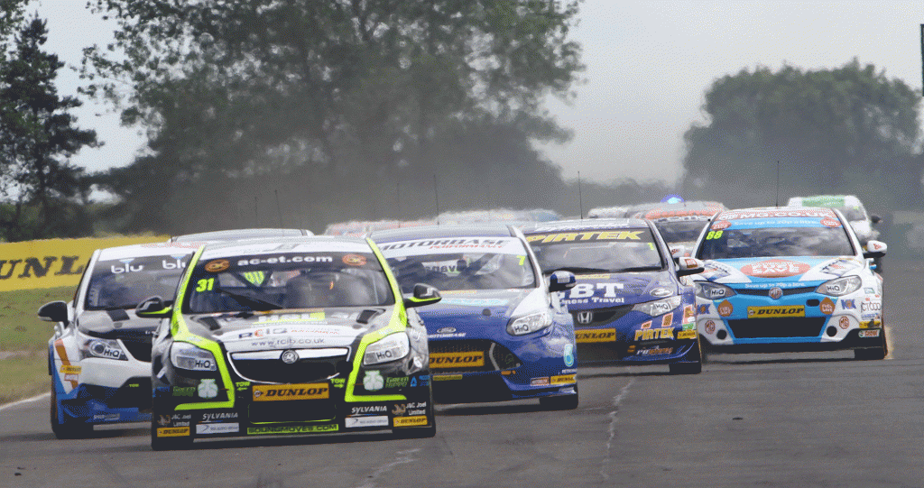 BTCC - Croft. Départ Course 2