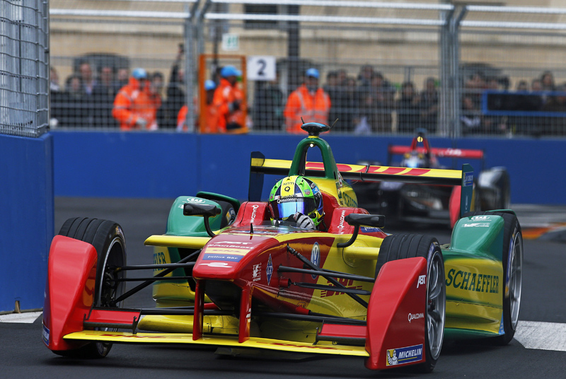 Lucas Di Grassi mène la danse